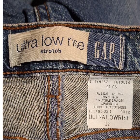 GAP Ultra Low Rise Jeans Women's 12 Straight Leg Medium Wash Classic Normcore - Picture 2 of 8